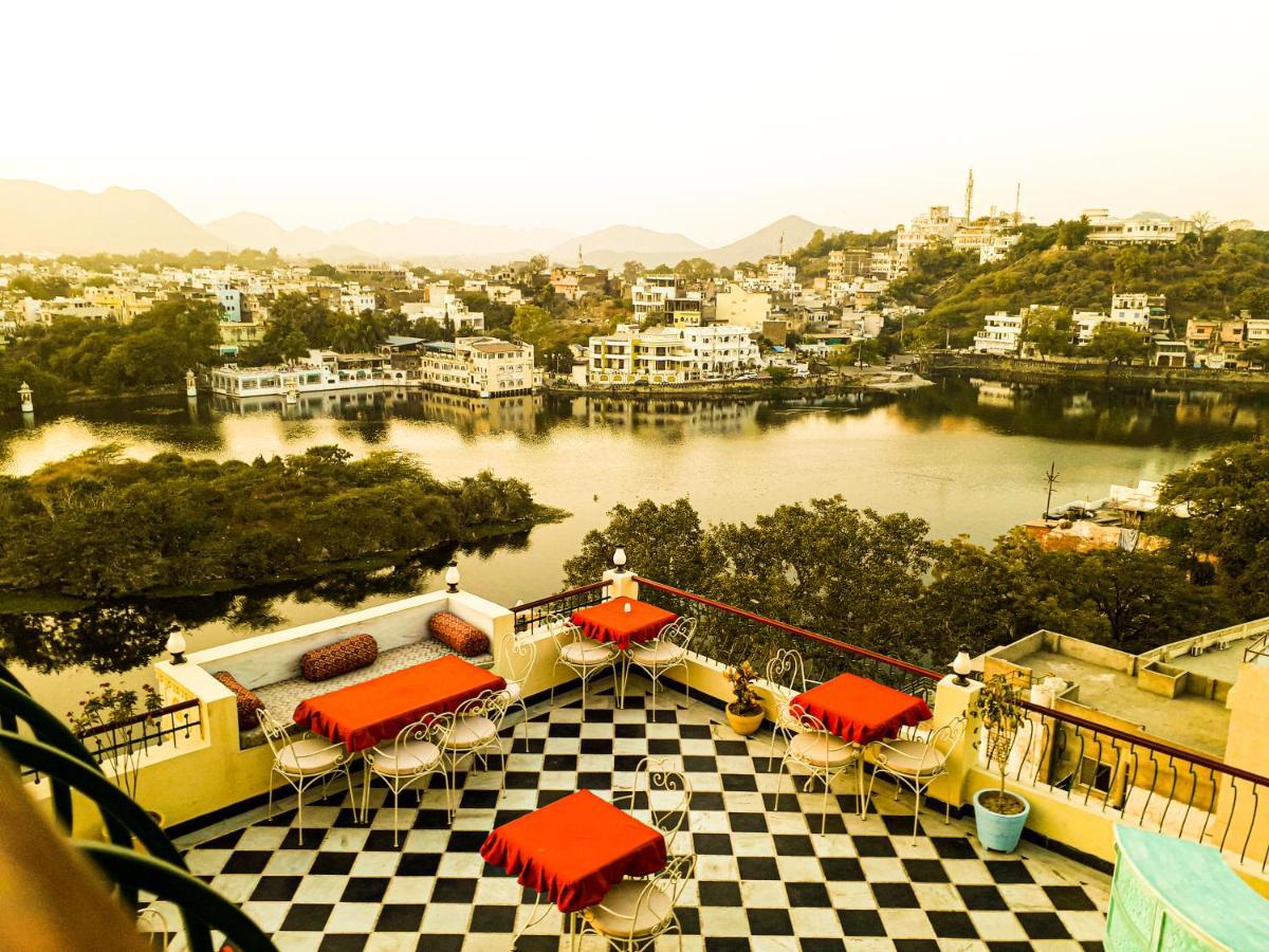 Hotel Mewari Villa Udaipur Luaran gambar