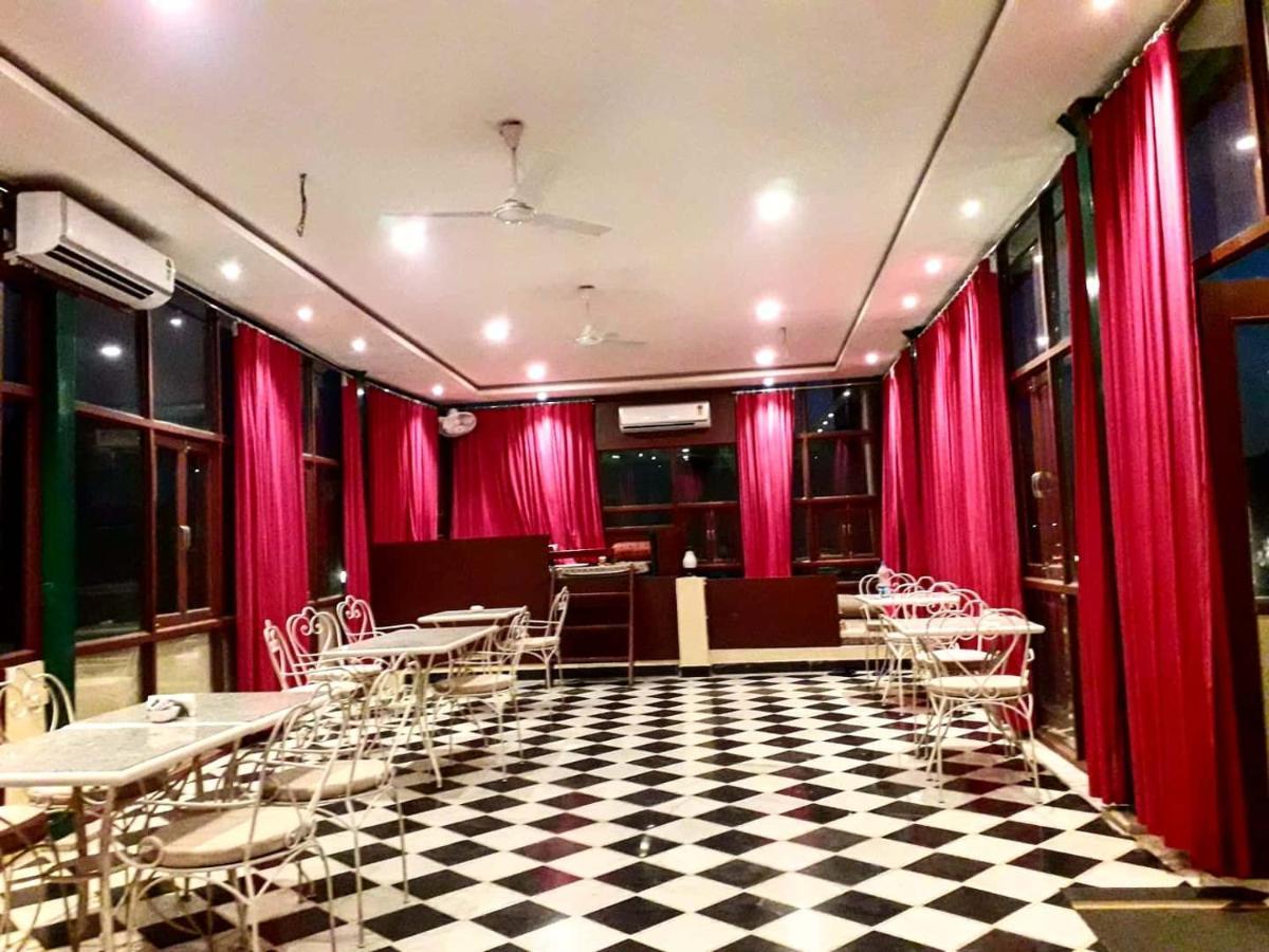 Hotel Mewari Villa Udaipur Luaran gambar