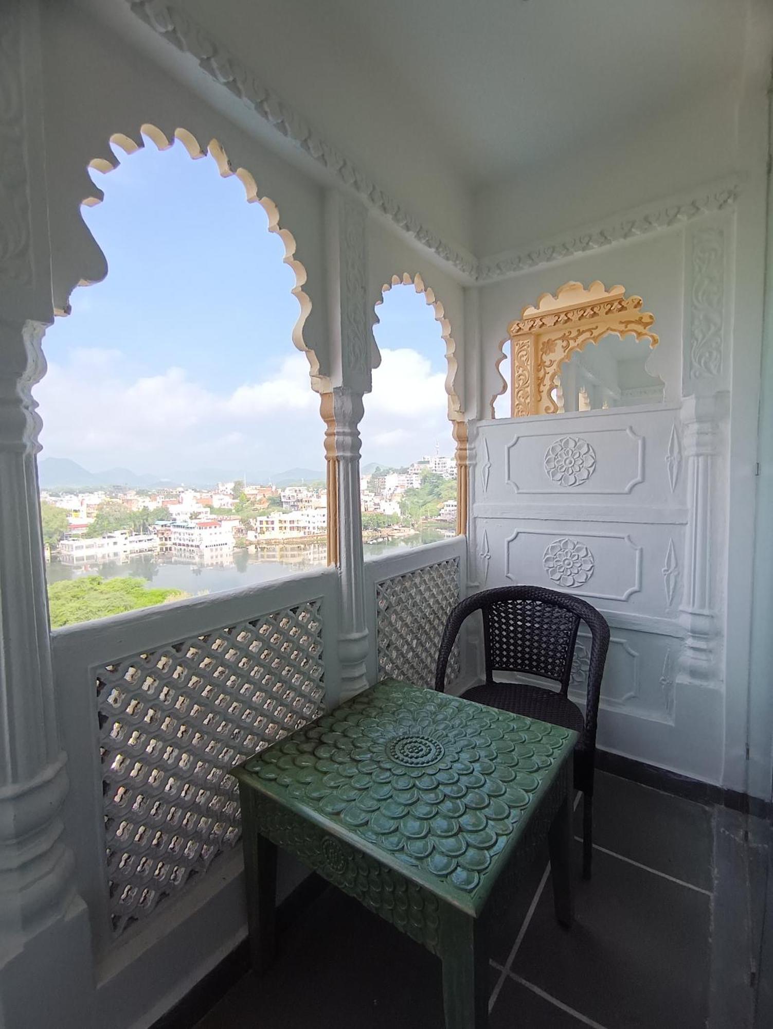 Hotel Mewari Villa Udaipur Luaran gambar