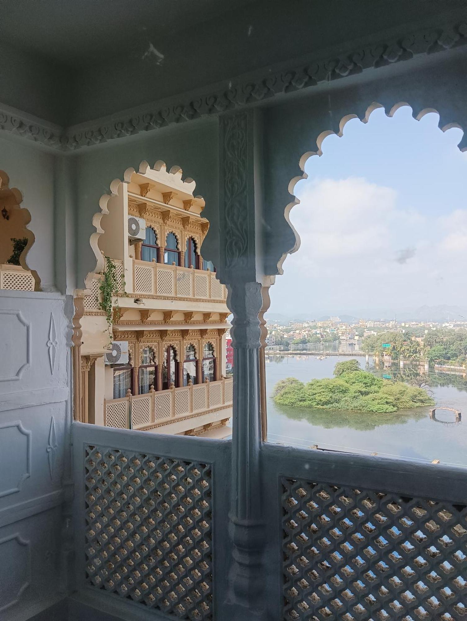 Hotel Mewari Villa Udaipur Luaran gambar