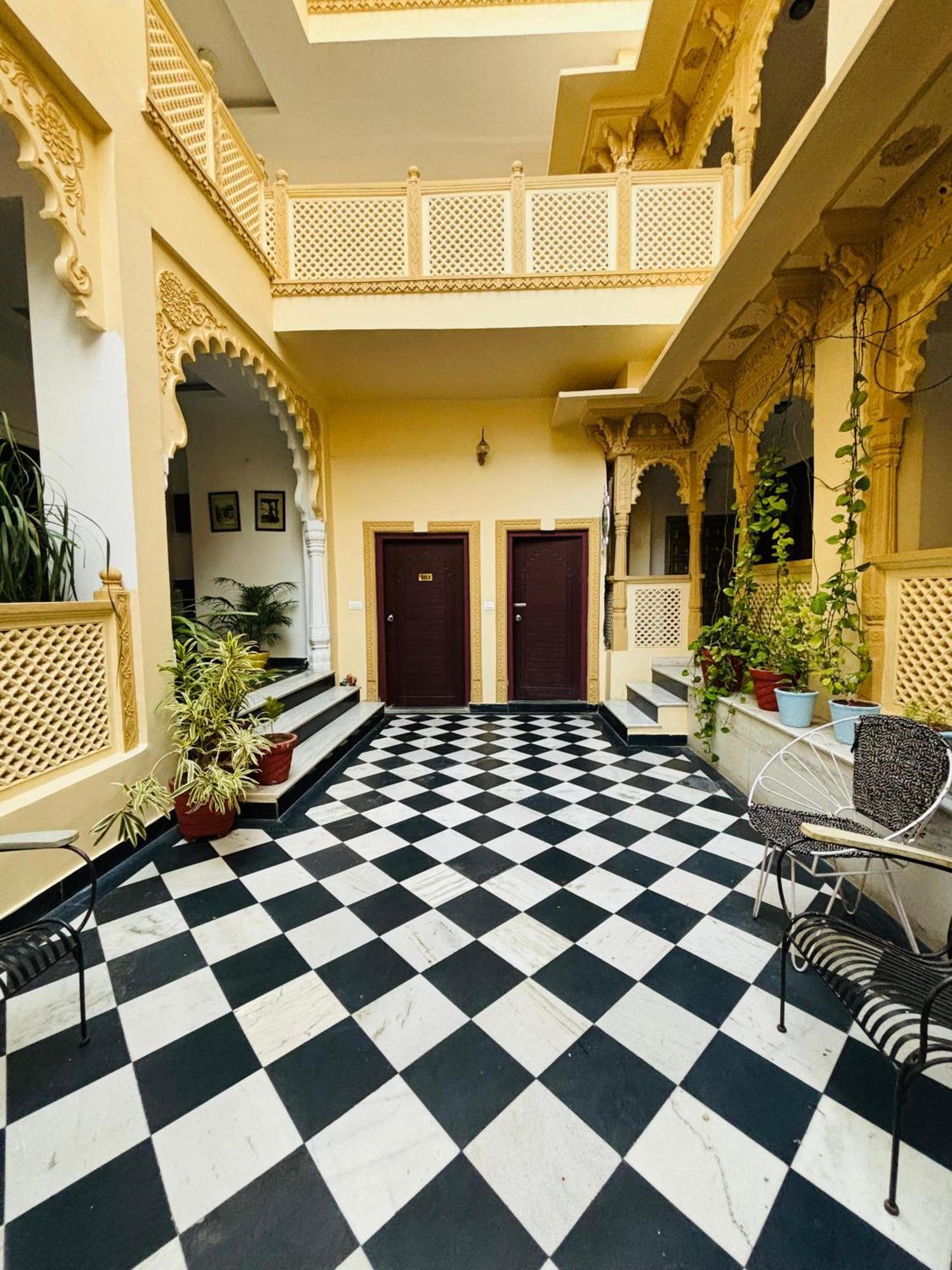Hotel Mewari Villa Udaipur Luaran gambar