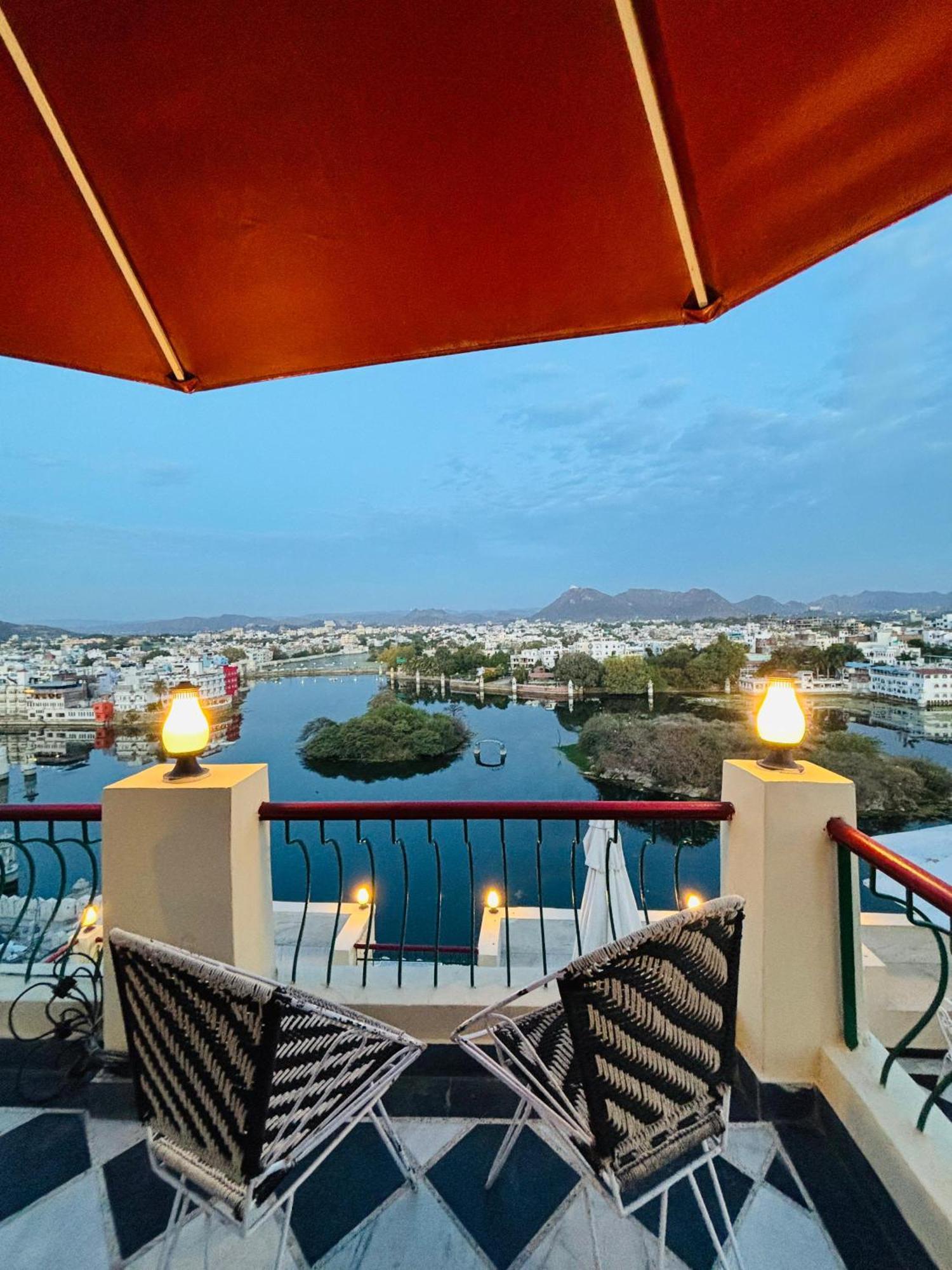 Hotel Mewari Villa Udaipur Luaran gambar